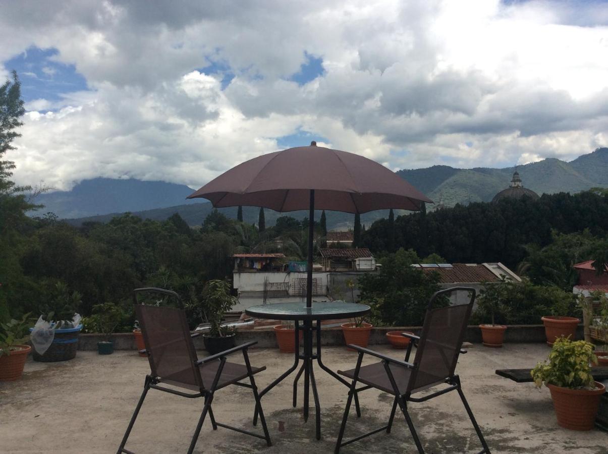 Casa Familiar Ξενοδοχείο Antigua Εξωτερικό φωτογραφία